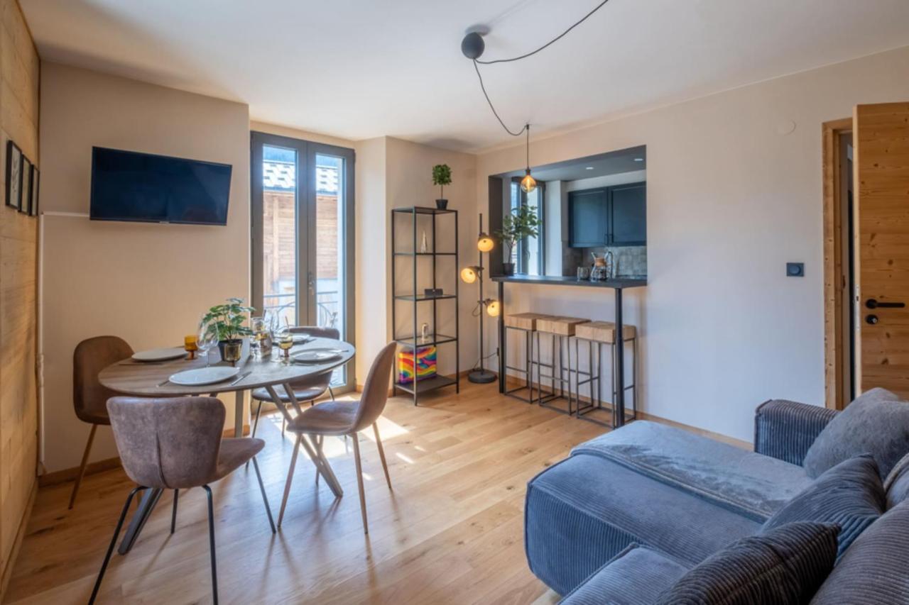 Newly Renovated Apartment With Mont Blanc View Chamonix Exterior foto